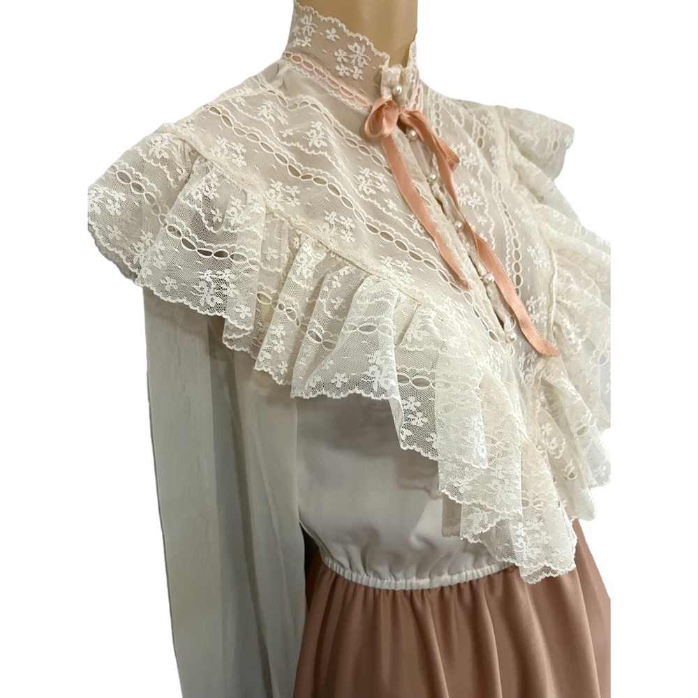 VINTAGE | CottageCore Union Made Ruffle Dress 7/8 - Picture 6 of 10